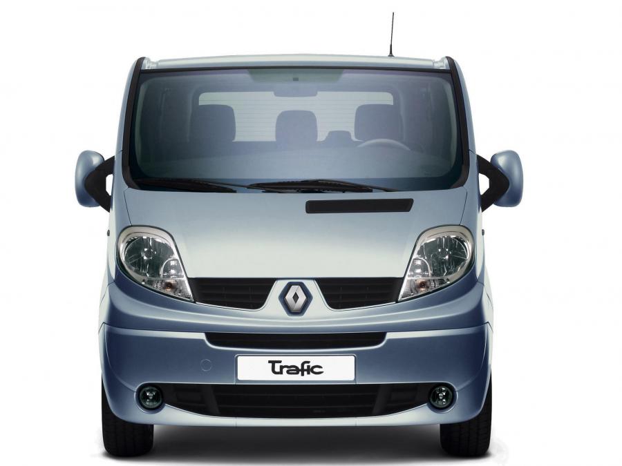  Renault Trafic Passenger Car 2006 года  (фото 2 из 23)